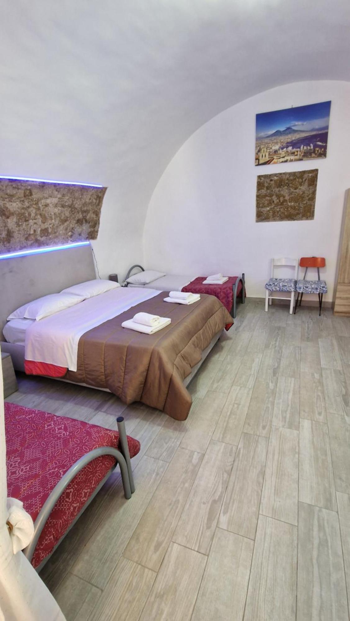 Appartamento Intero Casa Vacanze Espo Neapel Exteriör bild
